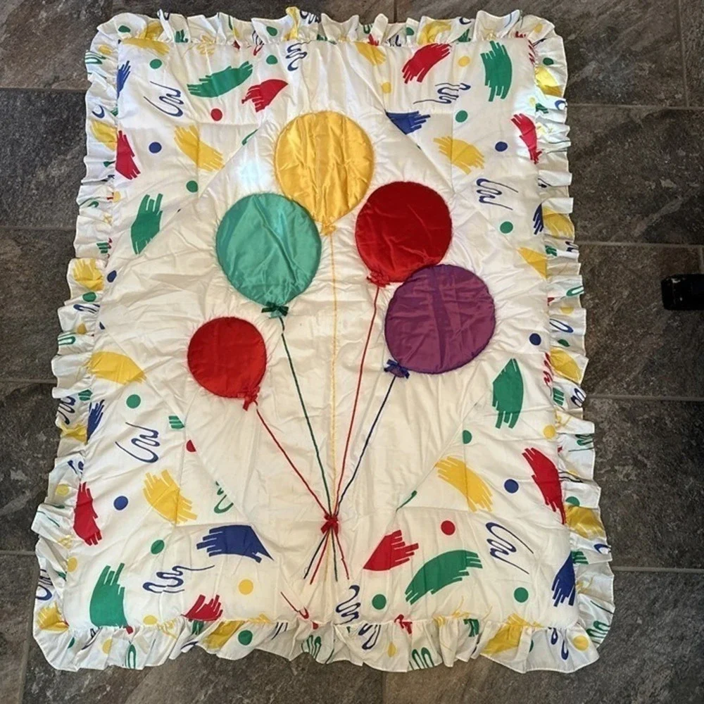 Vintage Balloon Quilt Comforter Nursery Primary Colors 1990's - Y2K